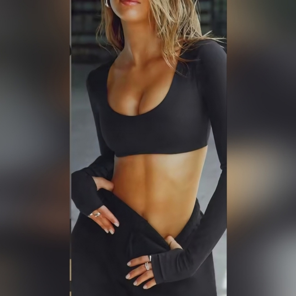 Joah Brown Black Long Sleeve Crop Top